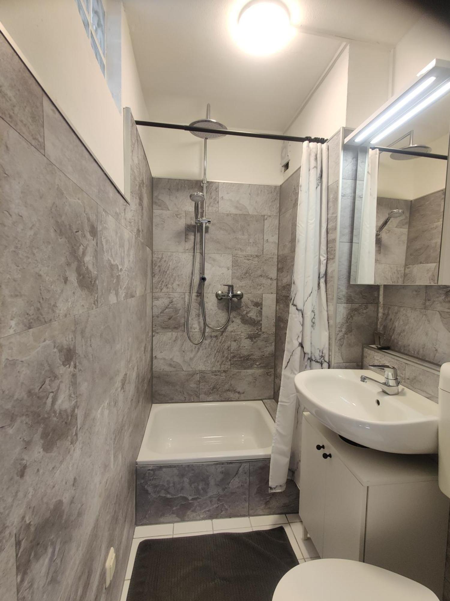 H-Lodges - Top City-Appartments In Essen Ngoại thất bức ảnh